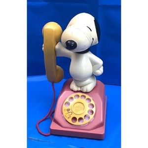 Vintage Rare 1966 Peanuts Snoopy Woodstock Romper Room Rotary Plastic Toy Phone
